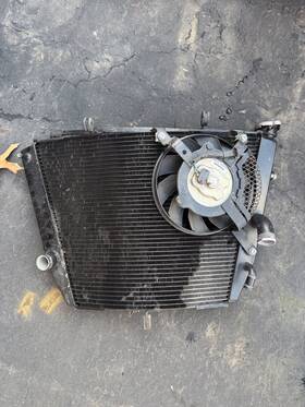 Suzuki 17710-01h10 08-09 Gsxr600 Gsxr 600 750 Rad Radiator Electric Fan No Leaks