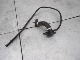 Yamaha 4xy-12589-00-00 2006 Royal Star Venture Coolant Filler Neck Housing With Cap