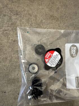 B67-12462-11-00 Yamaha Yzf R7 Radiator Cap Genuine Oem B67-12462-11-00 Yamaha Yzf R7 Radiator Cap Genuine Oem